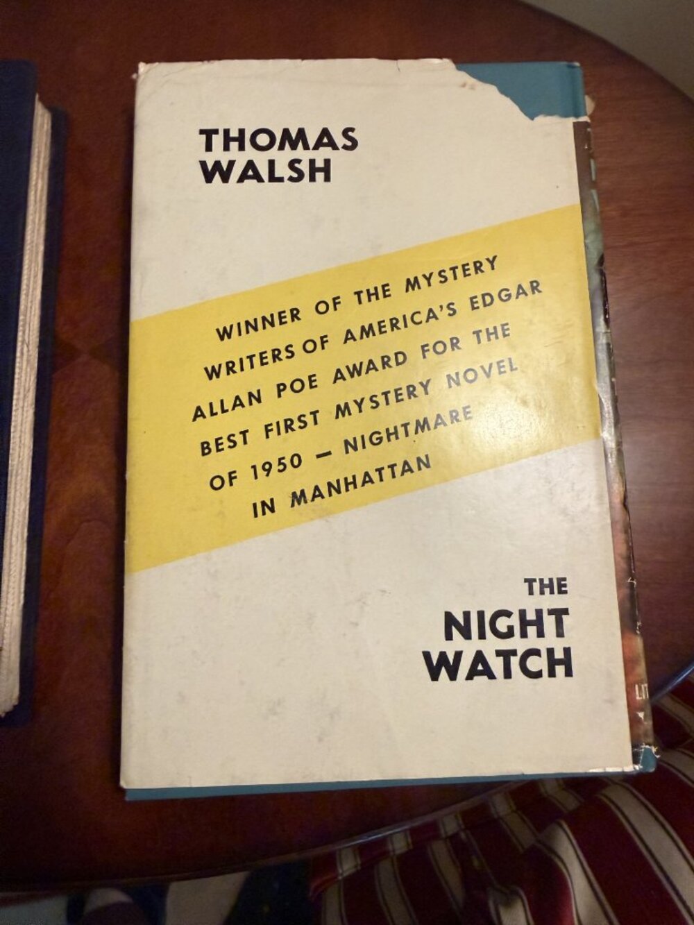 Set of 2 Vintage Hardback Books - Picture 2 of 8